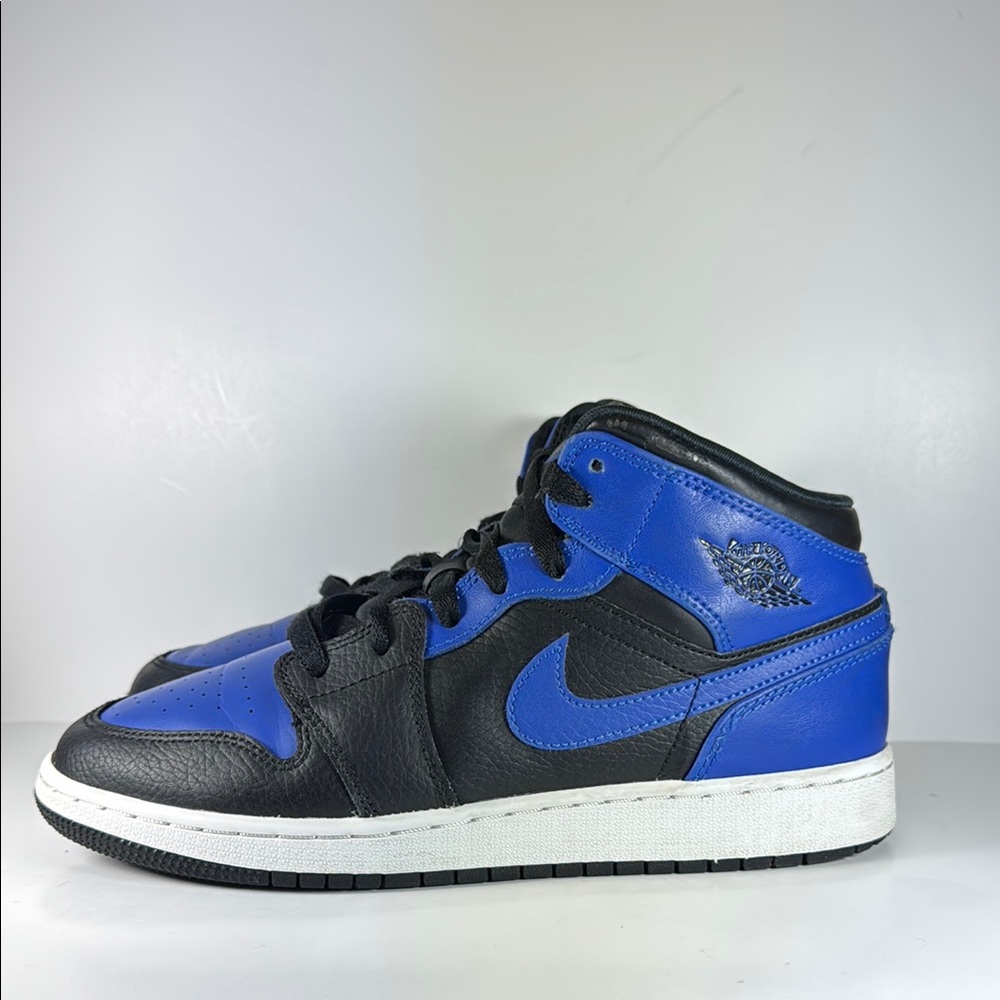 Nike Air Jordan 1 Hyper Royal Blue Black Size 6Y Big Kid Sneakers